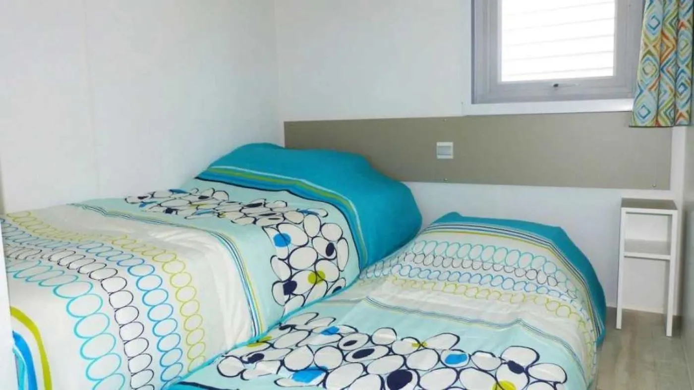 Camping 3 Etoiles - Piscine - Ccbaega Saint-Mitre-les-Remparts 0*,