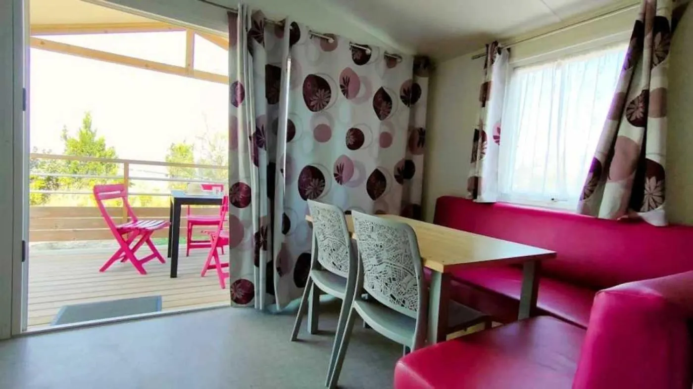 Camping 3 Etoiles - Piscine - Ccbaega Saint-Mitre-les-Remparts