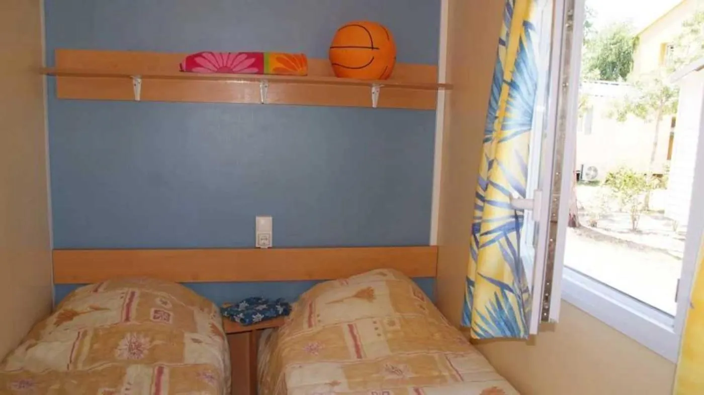 Camping 3 Etoiles - Piscine - Ccbaega Saint-Mitre-les-Remparts