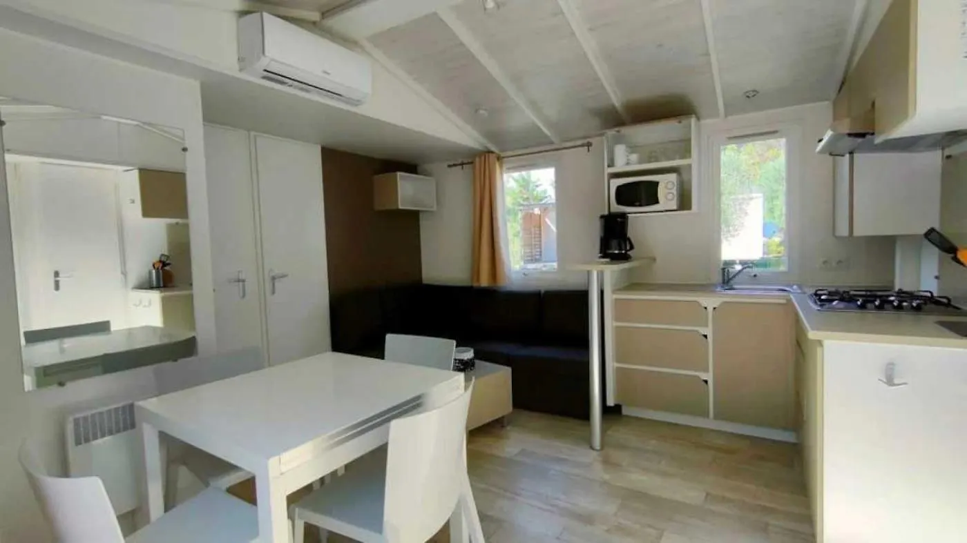 Camping 3 Etoiles - Piscine - Ccbaega Saint-Mitre-les-Remparts